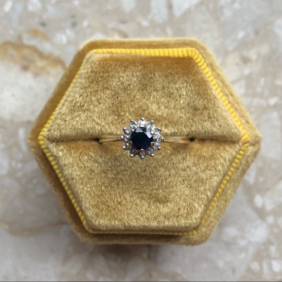Sapphire Diamond Halo Yellow Gold Vintage Ring - Picture 7 of 11